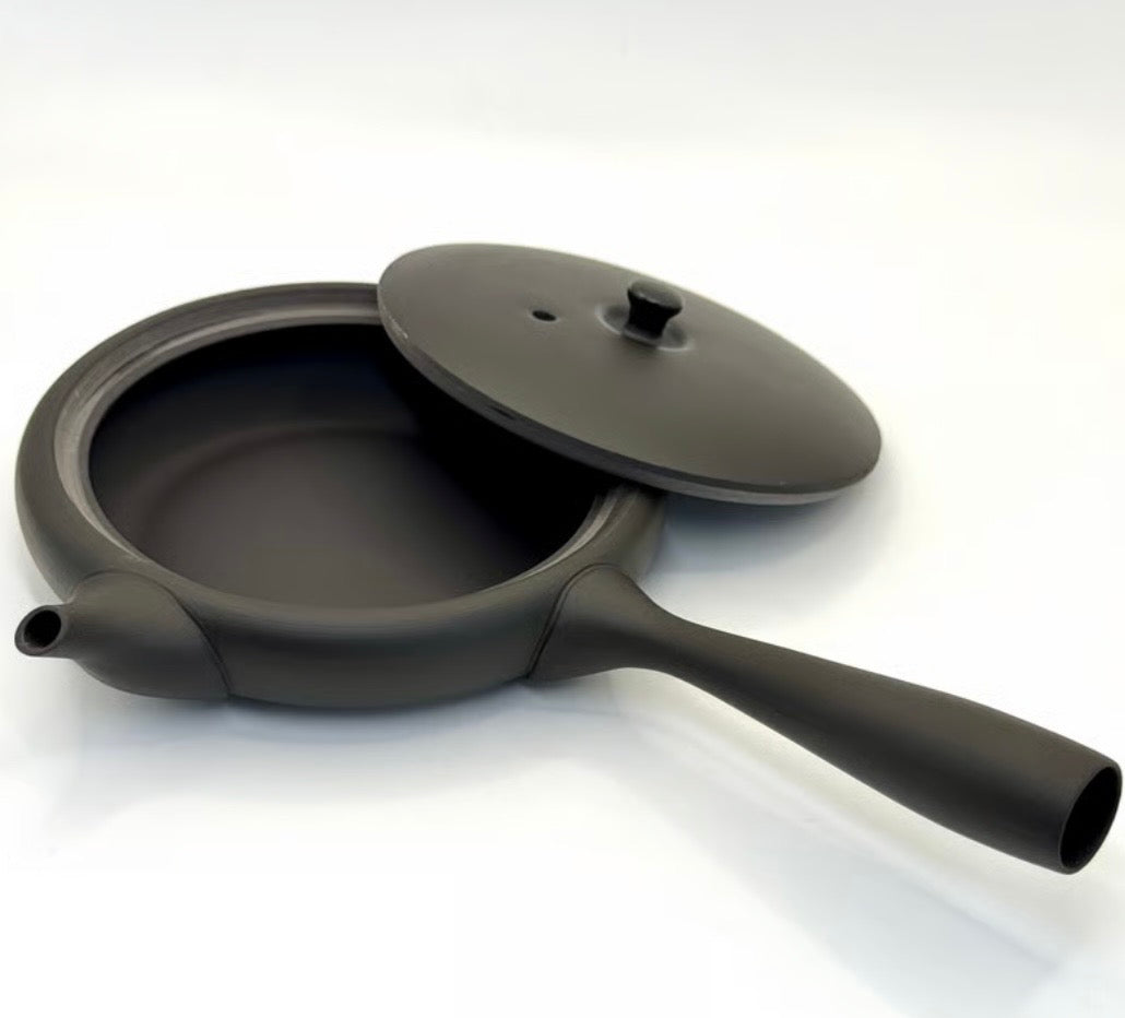 Juodas plokščias Tokoname arbatinukas/kyusu Jinsui