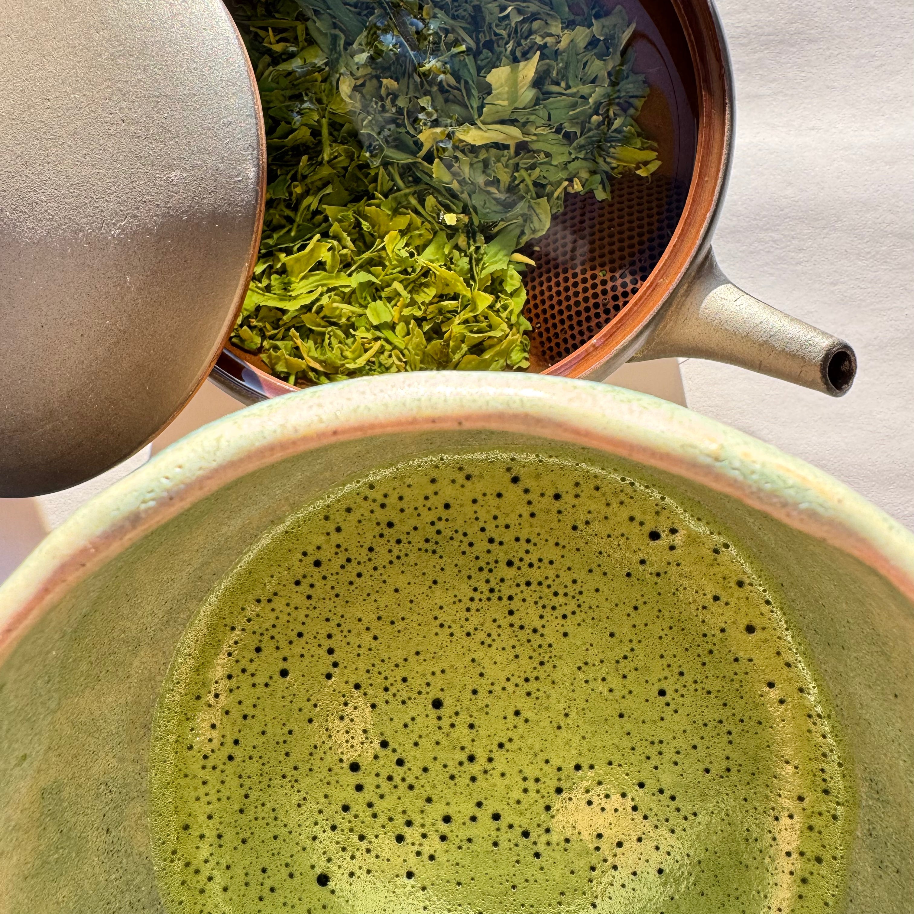 Ką pasirinkti - matcha ar žalioji lapelių arbata?
