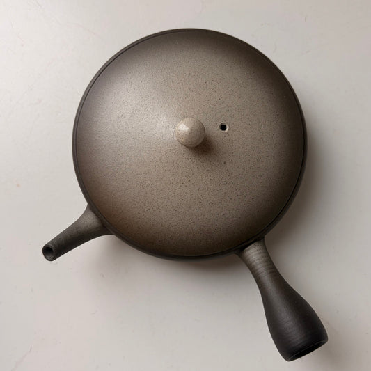 Juodai baltas Junzo Maekawa arbatinukas / kyusu