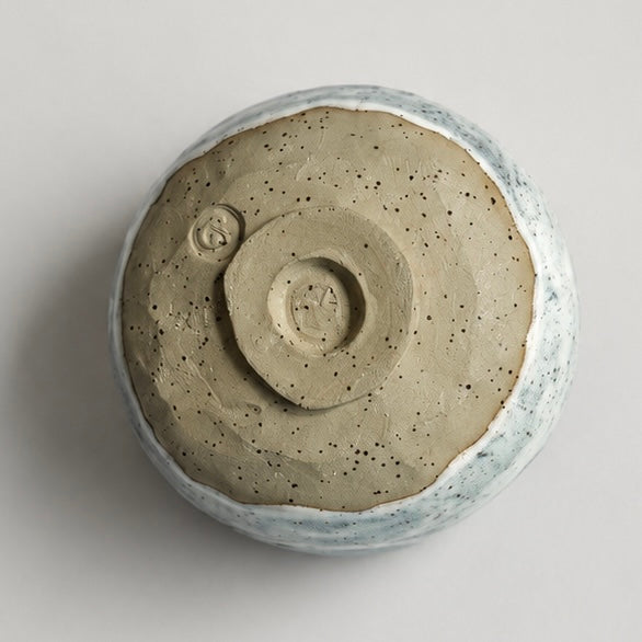 Margas matcha puodelis -chawan su žaliu vidum